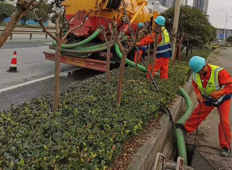 黎安镇市政管道清淤