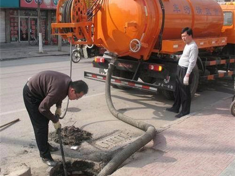 黎安镇清掏化粪池，健康生活从这里开始